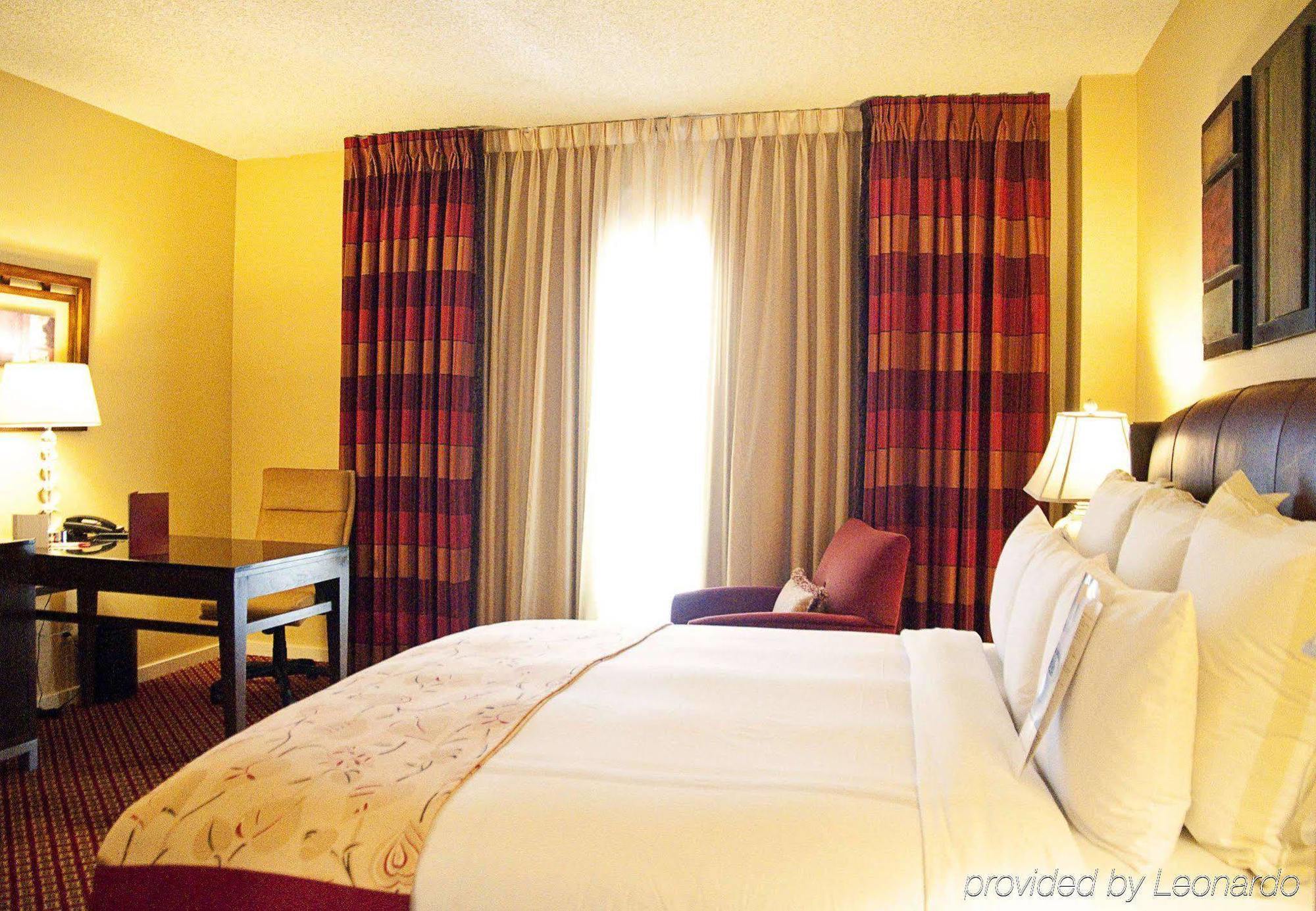 Hotel Visalia Marriott At The Convention Center Exterior foto